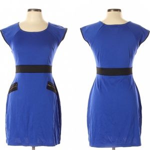 Monteau Colorblock Zipper Dress